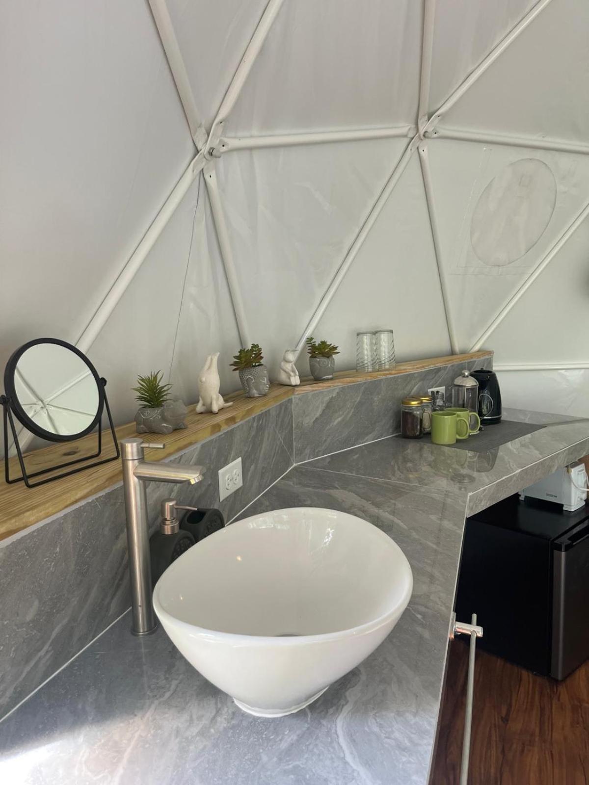 La Comarca River Glamping Dome Near Мануель-Антоніо Екстер'єр фото