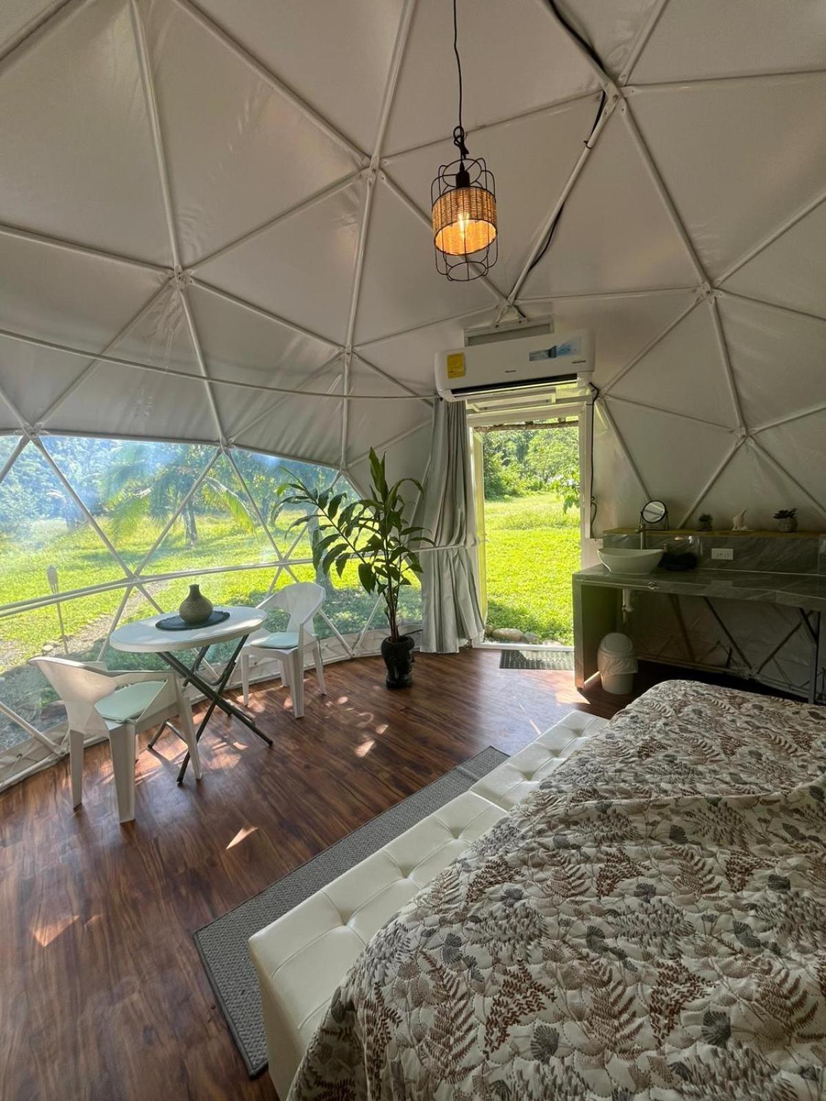 La Comarca River Glamping Dome Near Мануель-Антоніо Екстер'єр фото